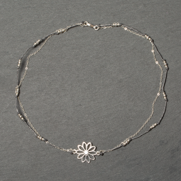 Small Flower Necklace In Silver Plate