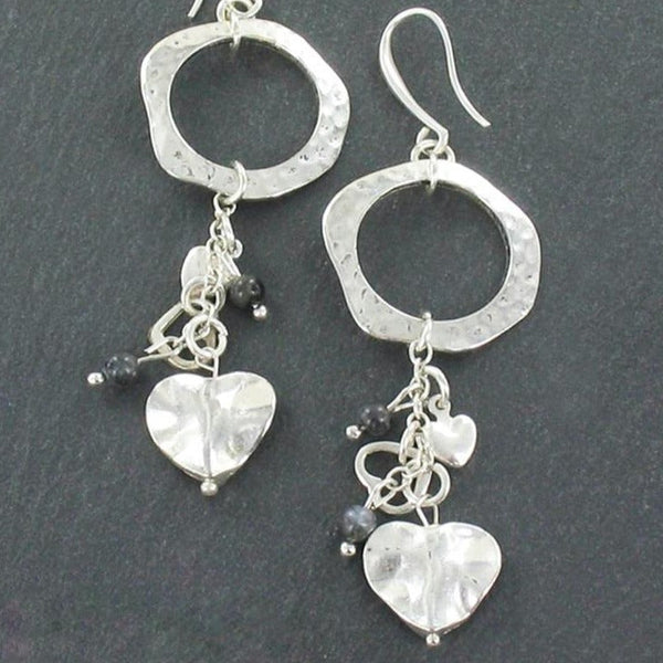 Beaten Ring With Heart Charms Earrings In Silver Plate
