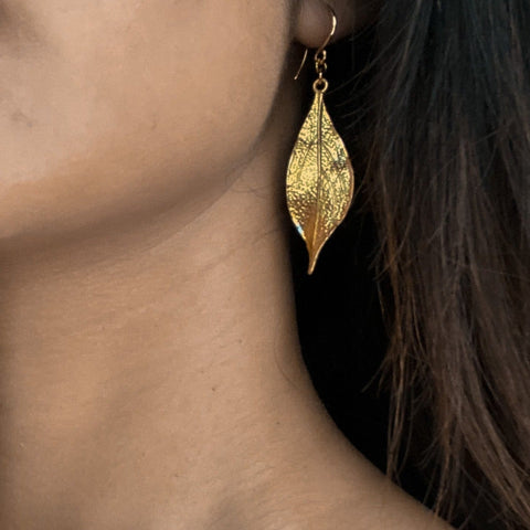 Textured Leaf Earrings In Gold Plate