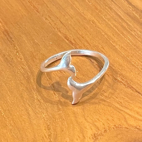 Whale Tail Ring - Silver Plate