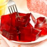 Homemade collagen-rich gelatin recipe that helps fight aging