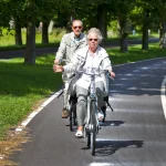 Neither swimming nor Pilates: the best low-intensity exercises for people over 65 with joint problems