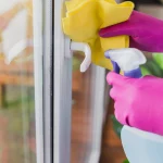 Goodbye, window cleaner: according to a professional, this is a foolproof way to make your windows shine.